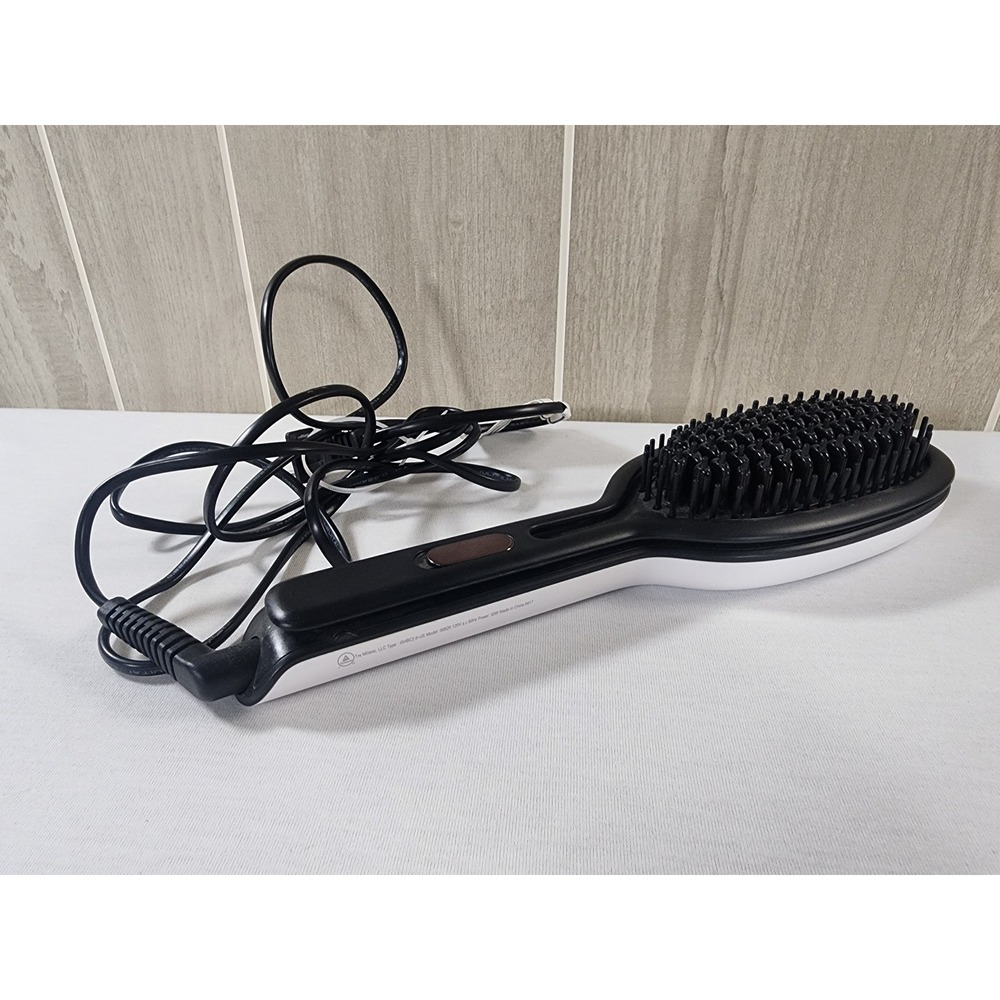 InStyler Glossie Ceramic Styling Heat Brush Straightening White Model 00620